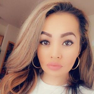 Meet your Posher, Dara